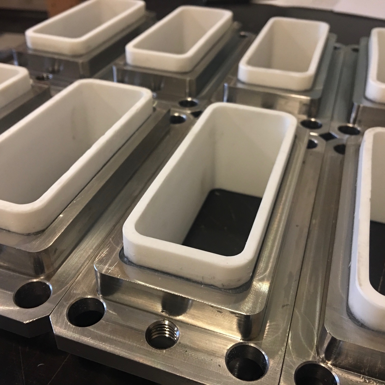 Ceramiczny wylot wirówki